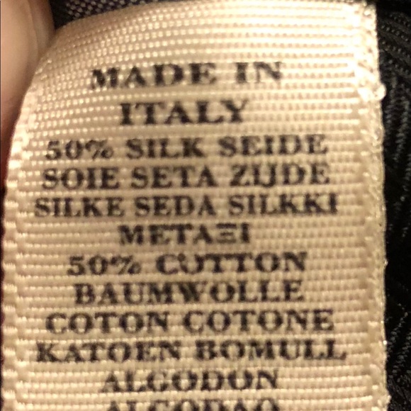 100% Authentic Burberry Tie - Picture 5 of 8